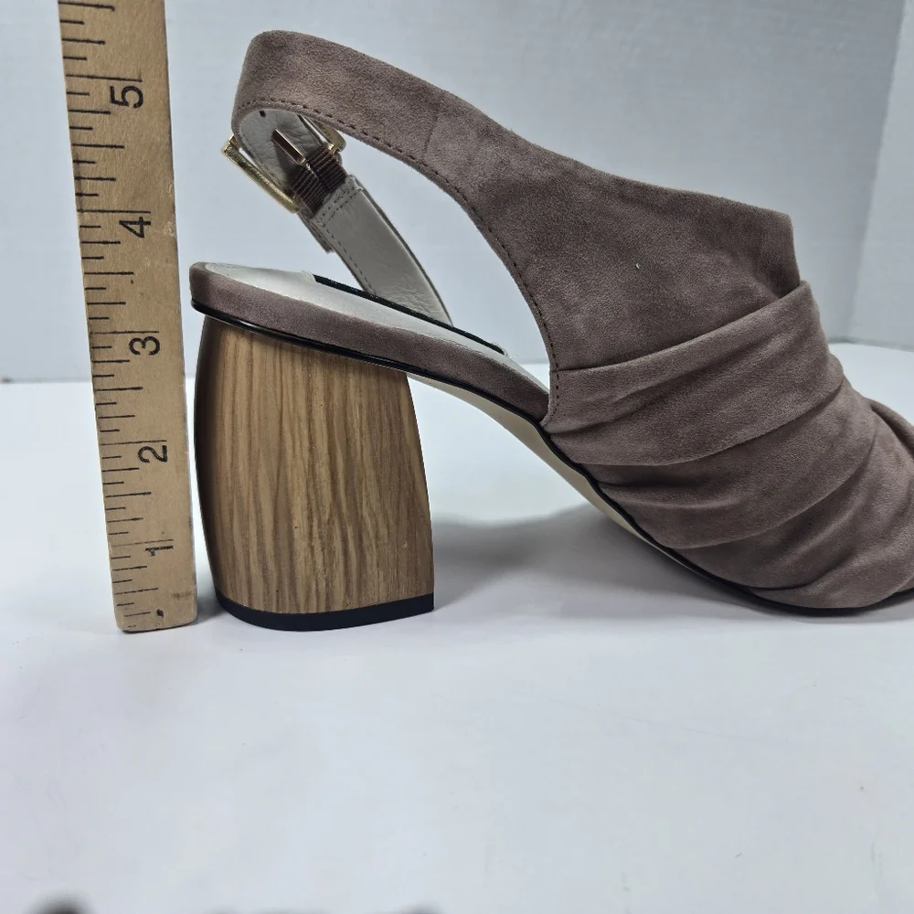 Sanctuary Regal Taupe Leather Slingback Woodgrain 3 1/2